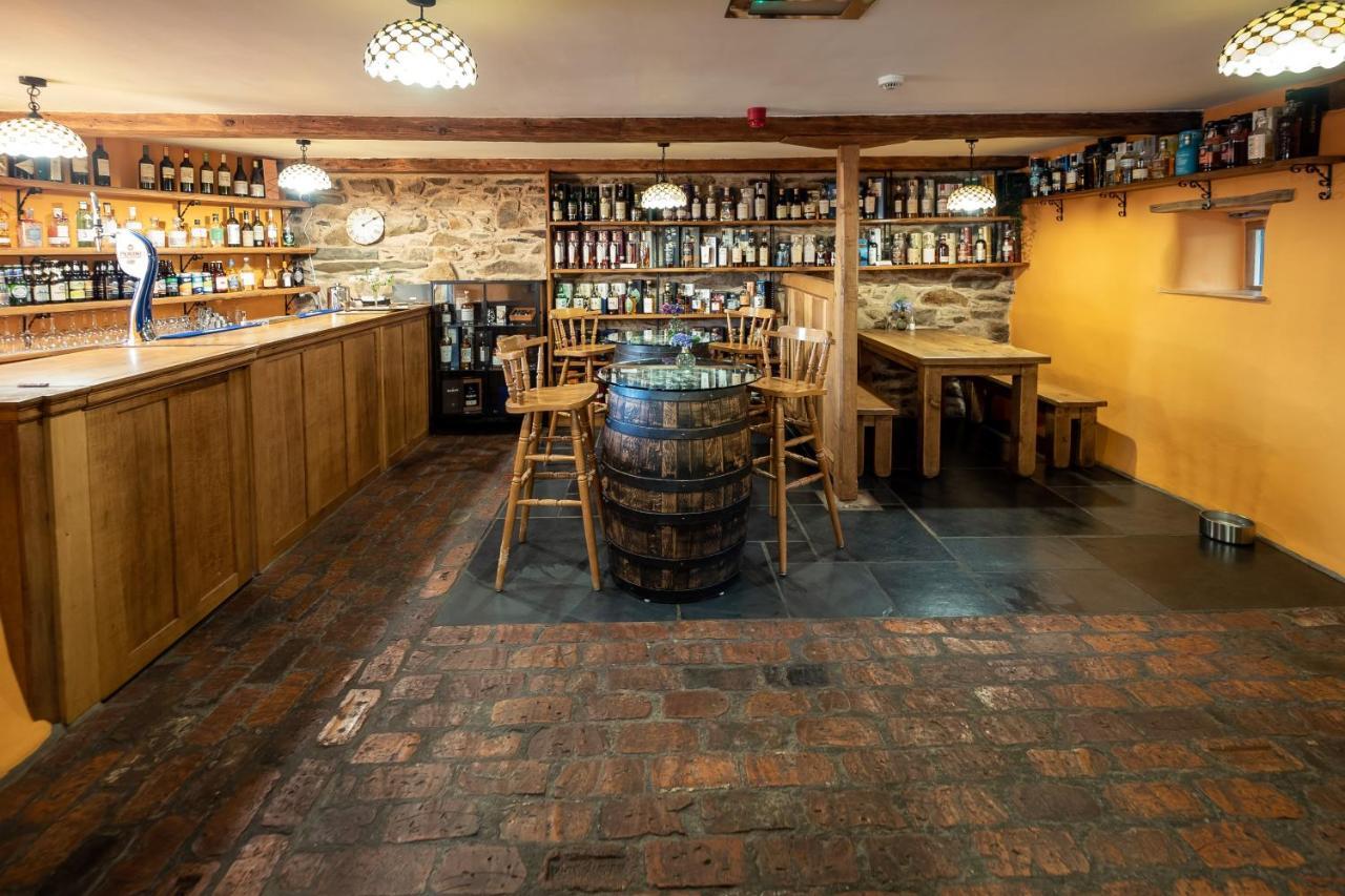 The Wayside And Whisky Barn Hotel Whitbeck Luaran gambar