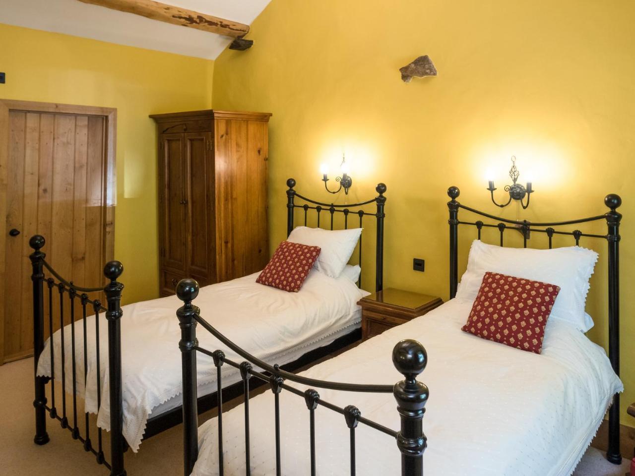The Wayside And Whisky Barn Hotel Whitbeck Luaran gambar