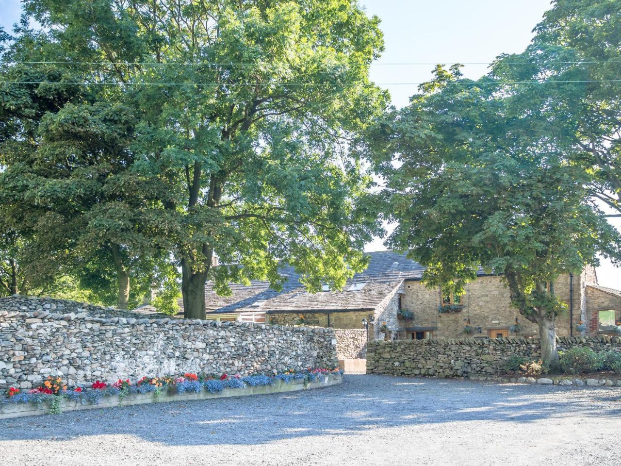 The Wayside And Whisky Barn Hotel Whitbeck Luaran gambar